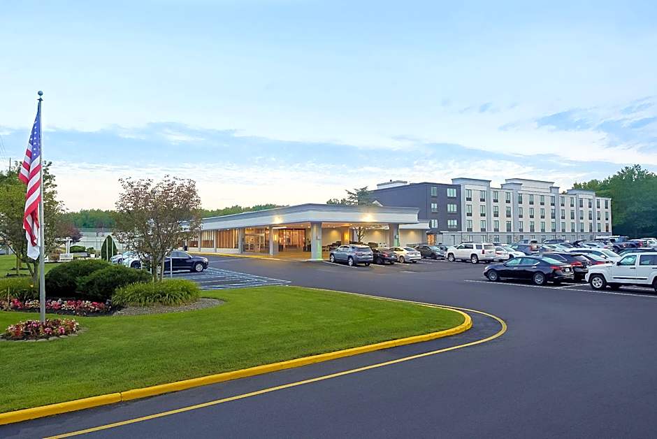 Holiday Inn East Windsor - Cranbury Area by IHG