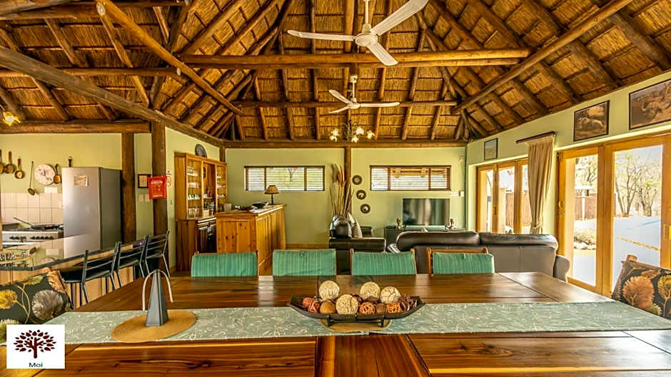 Zebula Golf and Wildlife Estate - Walk of the Eland Pax 12 - Moi Signature Luxury villa