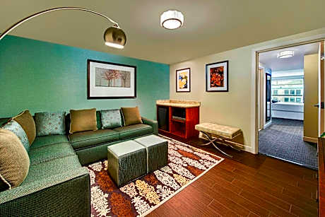 One-Bedroom Double Suite, 1 Bedroom Junior Suite