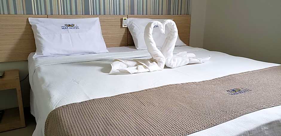 Max Hotel