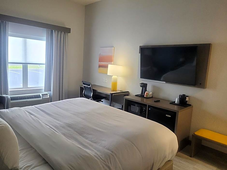 Comfort Inn & Suites