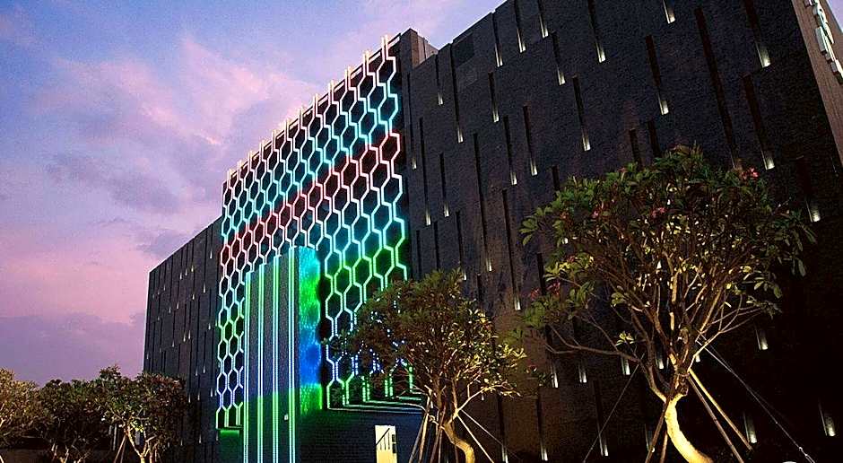 Royal Group Motel Feng Shan Branch