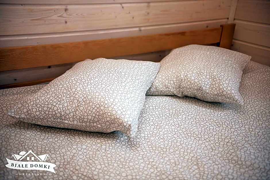 Białe Domki Mrzeżyno