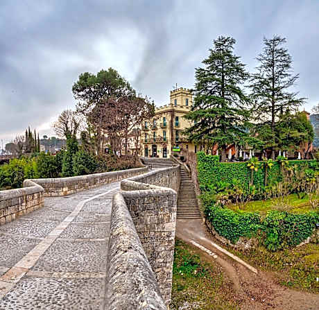 Els Jardins De La Martana