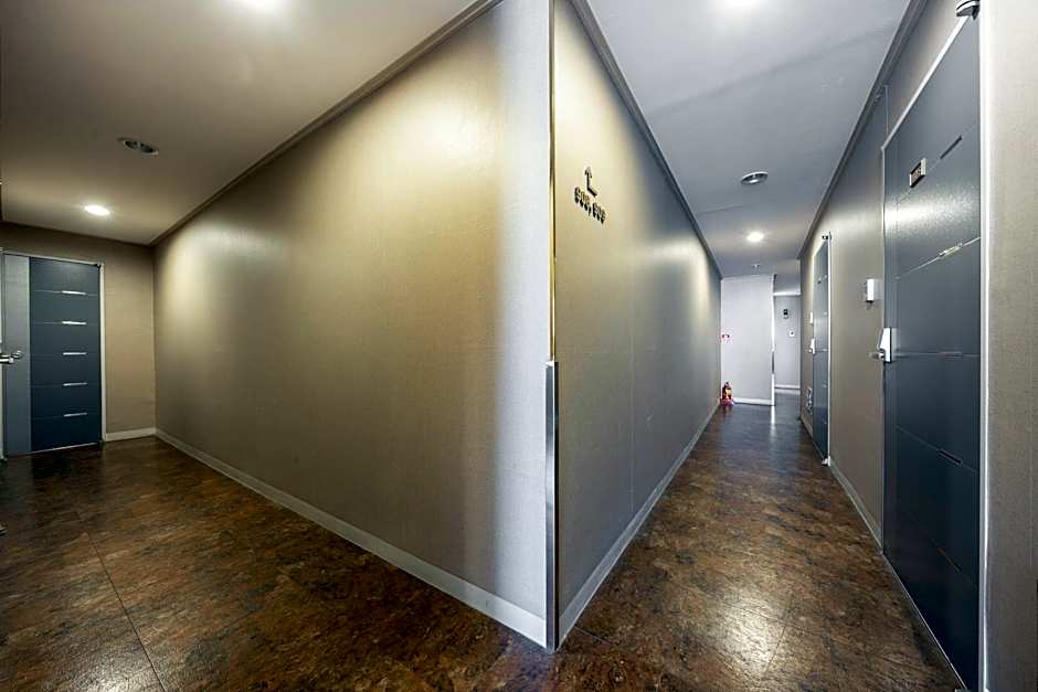 Staywell Hotel