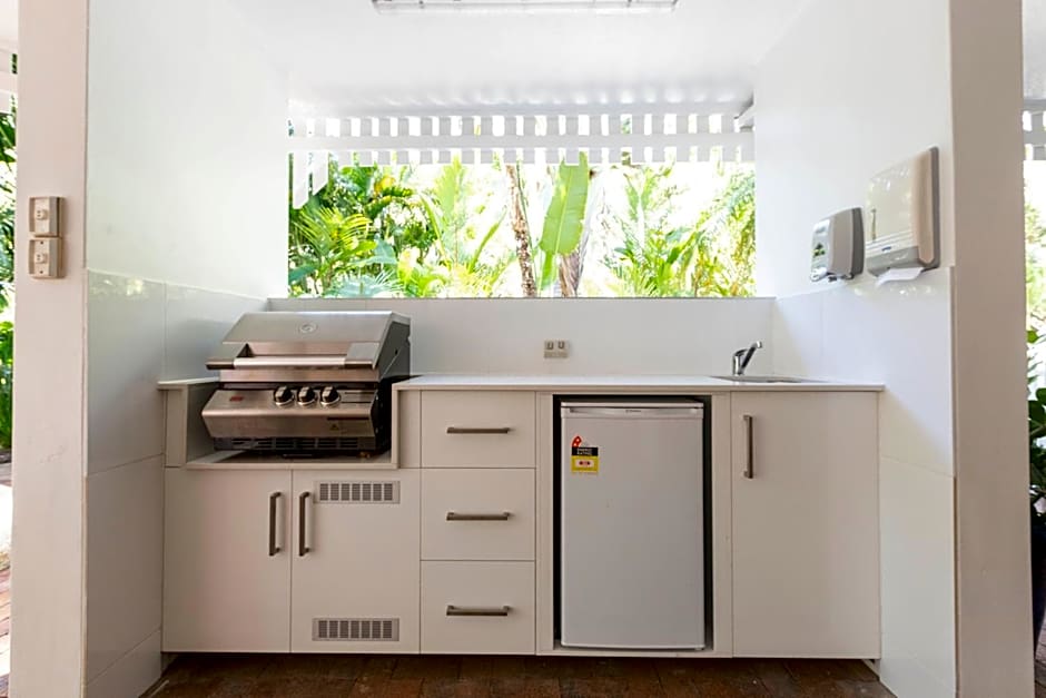 The White House Port Douglas