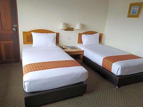 Sing Golden Place Hotel