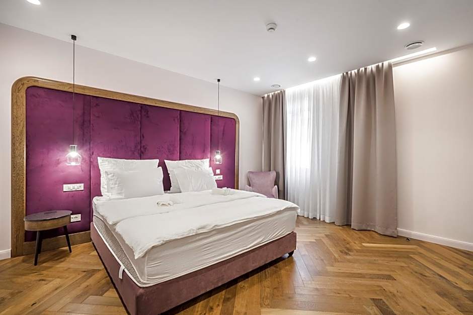 Budapest Eye- Boutique Suites, by BQA