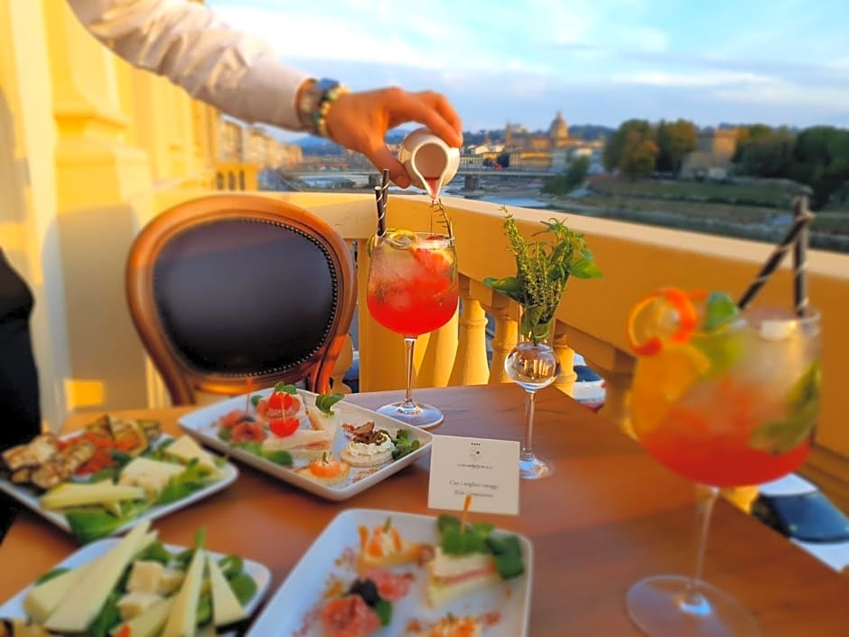Hotel Lungarno Vespucci 50