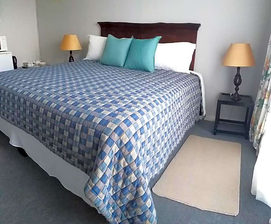 Kwa-Dlamathe Guesthouse