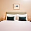 The Godolphin Hotel