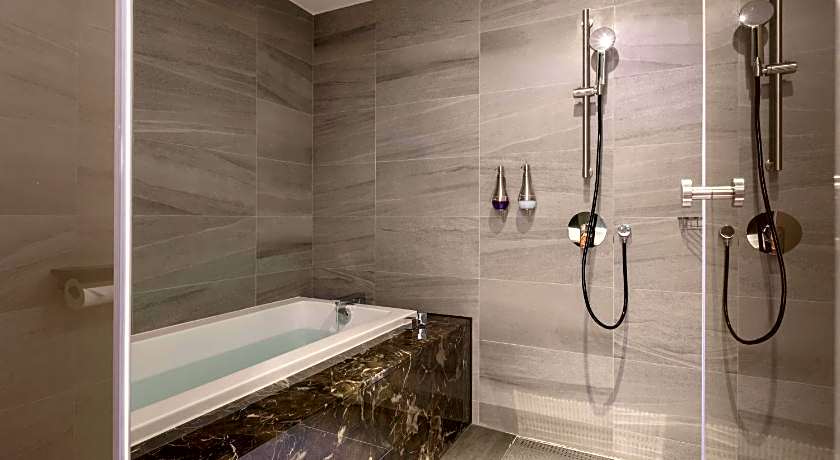 Lakeshore Hotel Yilan