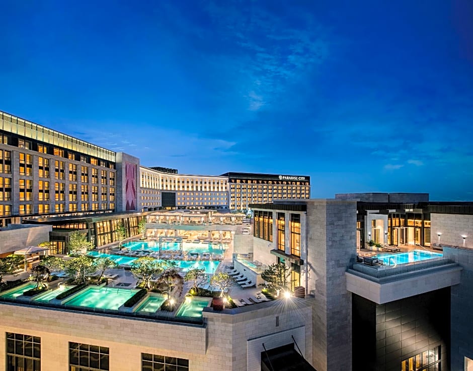 PARADISE CITY