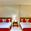 Super OYO Townhouse Oak Maxi Hotel Legian