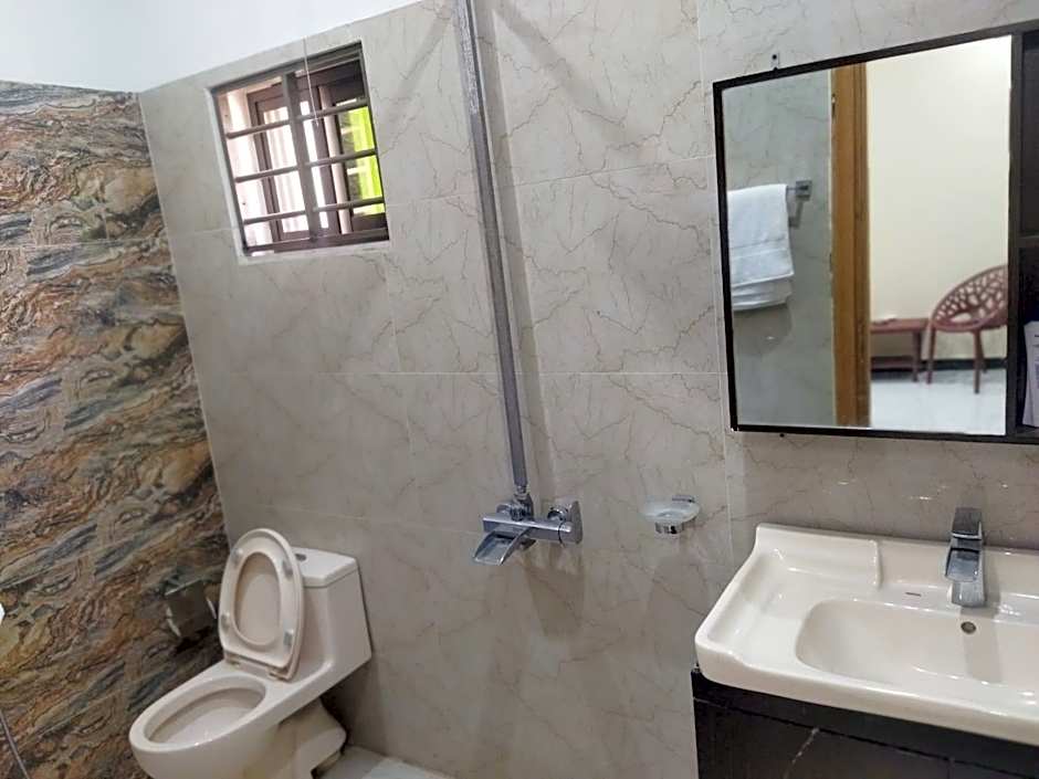 Chuang Fu Guest House – Islamabad, OH