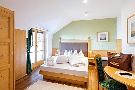 Classic Double Room with Balcony