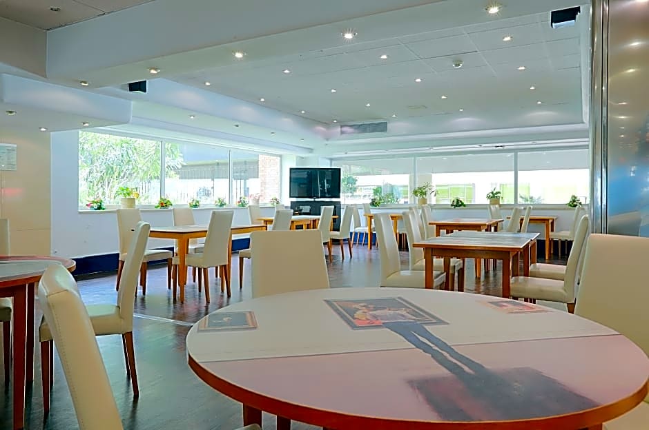 Hotel Chamartin The One