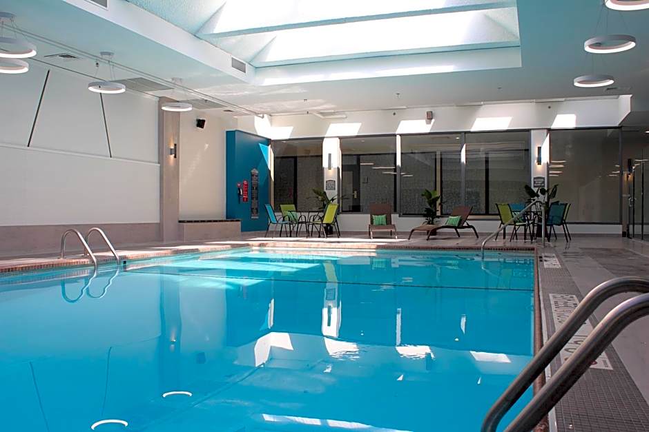 Crowne Plaza Kitchener-Waterloo By IHG