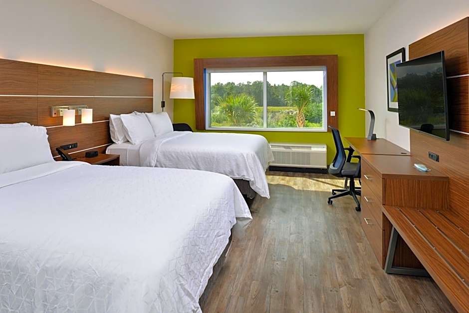 Photo 1 of 11 of Standard 2 Queen Beds, Mobility Accessible