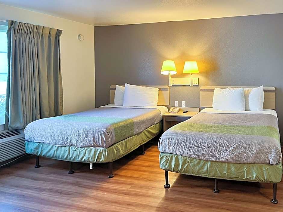 Studio 6 Belmont, CA San Francisco Redwood