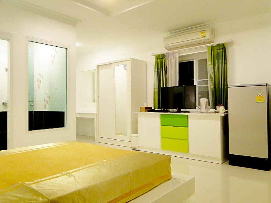 Sansuk Gay Sauna and Guesthouse