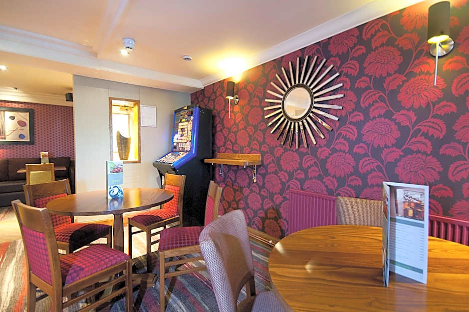 Premier Inn Glasgow Airport