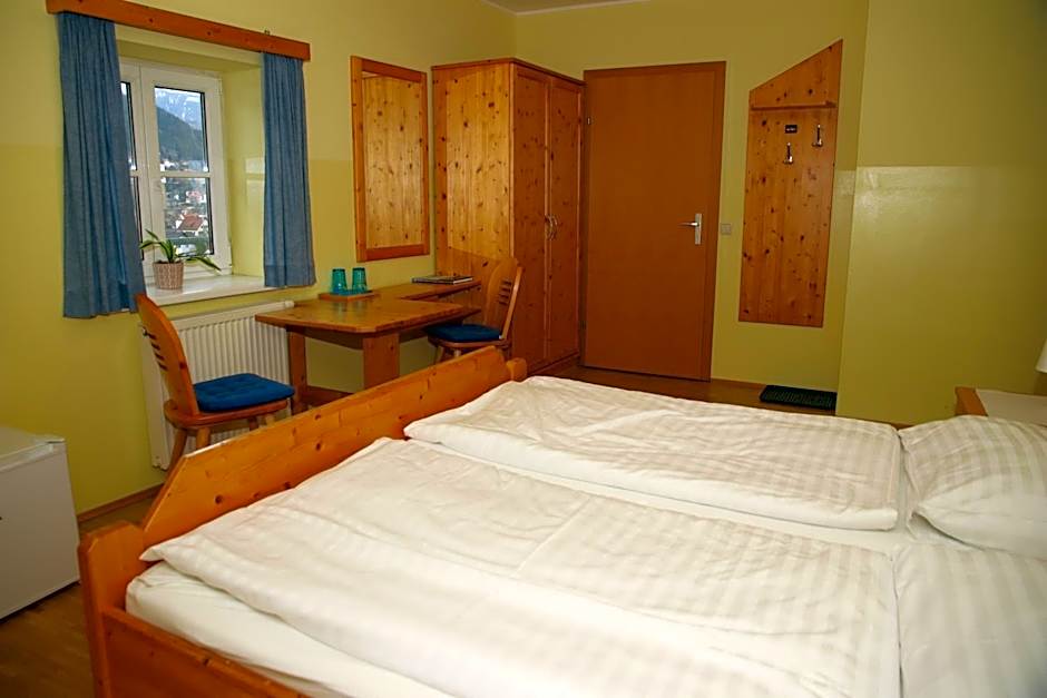 Pernegger Dorfstub´n