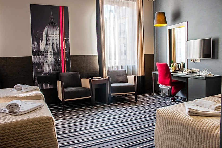 Carat Boutique Hotel