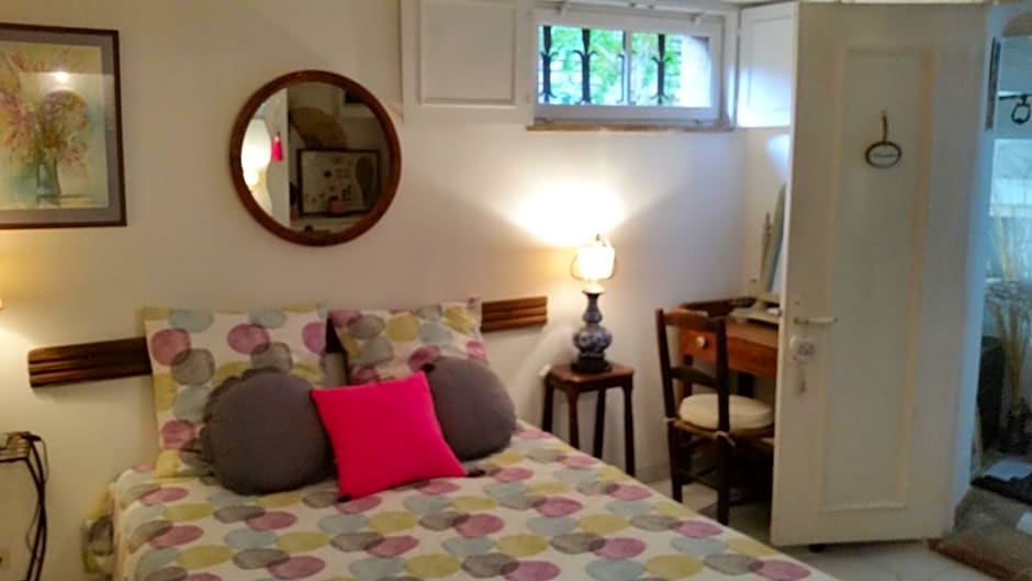 La Douce Heure – Mougins, CT