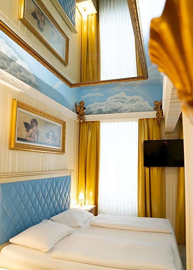 Hotel Urania
