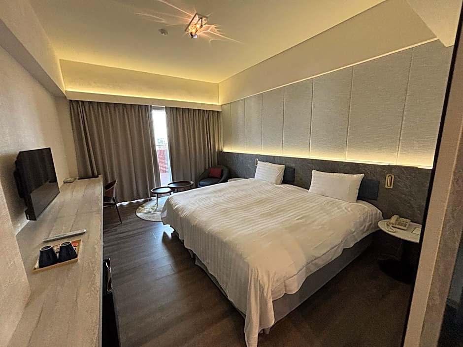 Metro Hotel