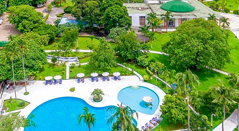 Inya Lake Hotel