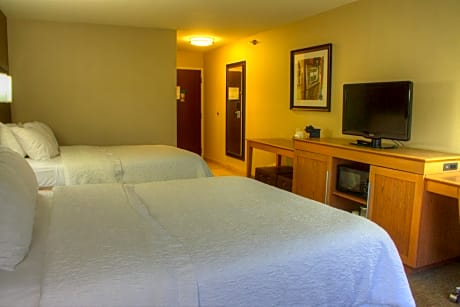 2 Queen Beds, Mobility/Hearing Accessible Room, Roll-In Shower, Non-Smoking