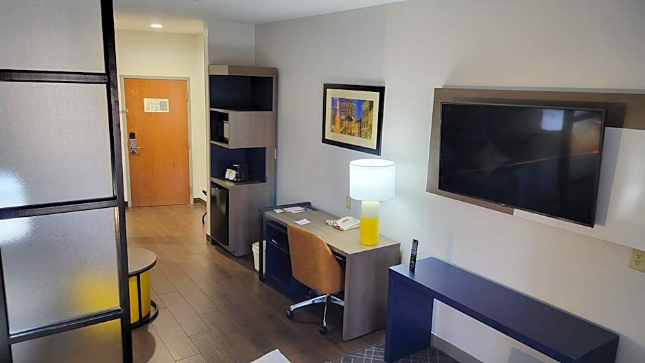 Comfort Suites Macon Northwest