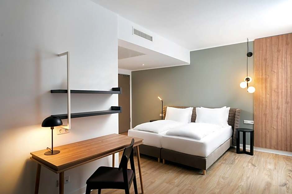elaya hotel regensburg city center, Trademark by Wyndham