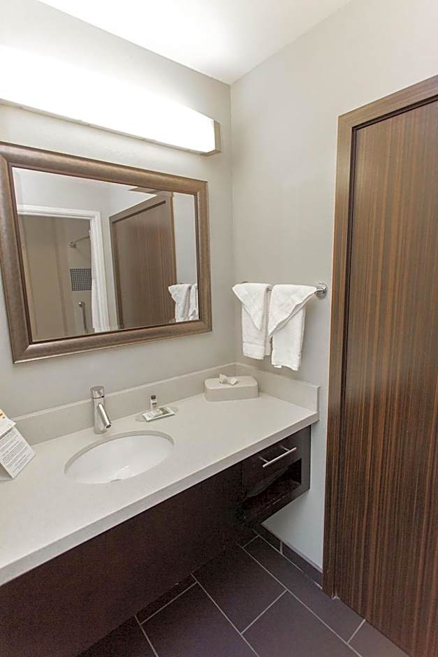 Staybridge Suites Bowling Green By IHG