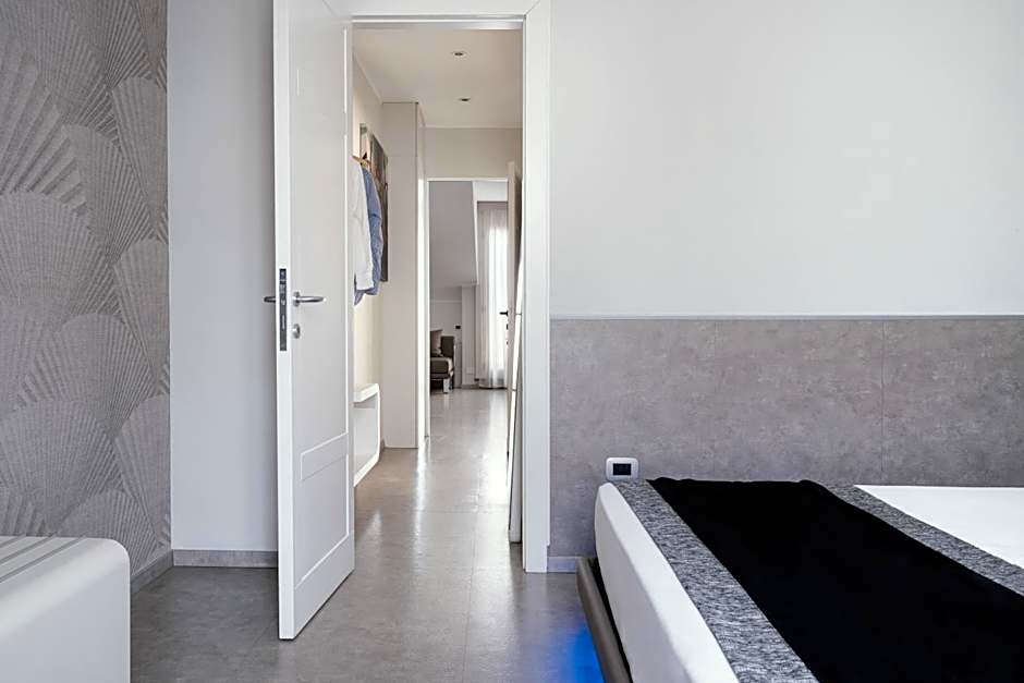 Montenapoleone Suites