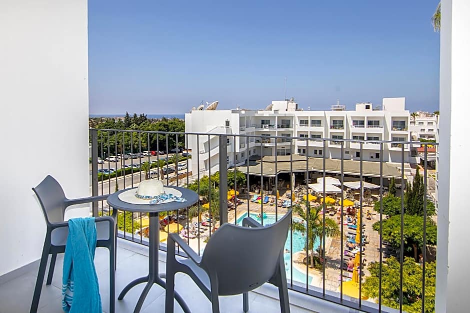Mayfair Hotel formerly Smartline Paphos
