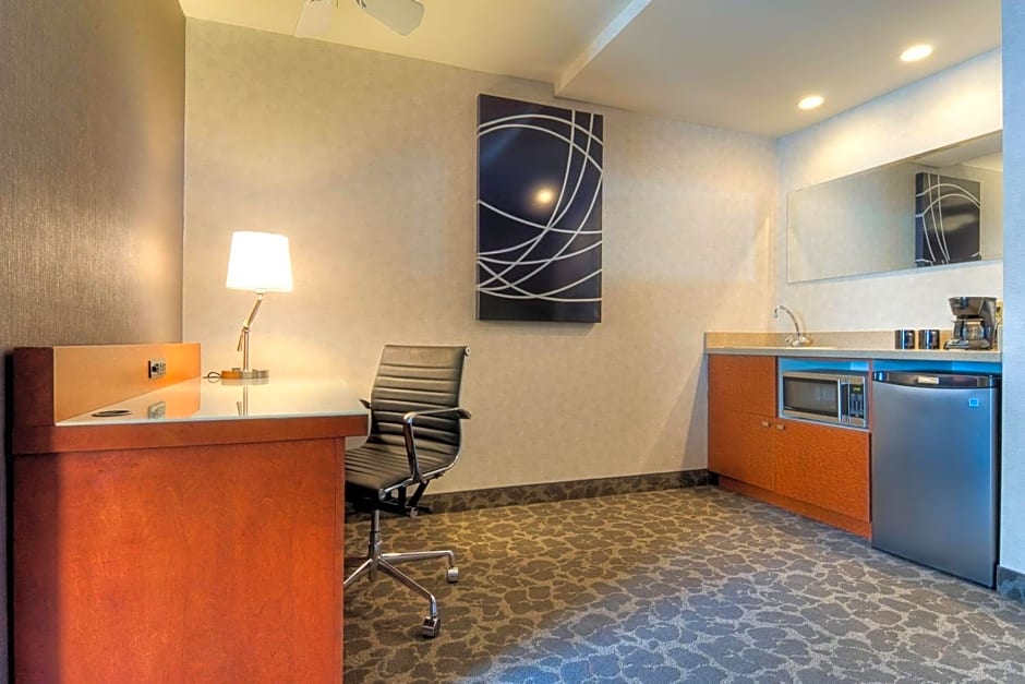 SpringHill Suites by Marriott Old Montreal