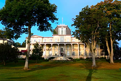 Athenaeum Hotel