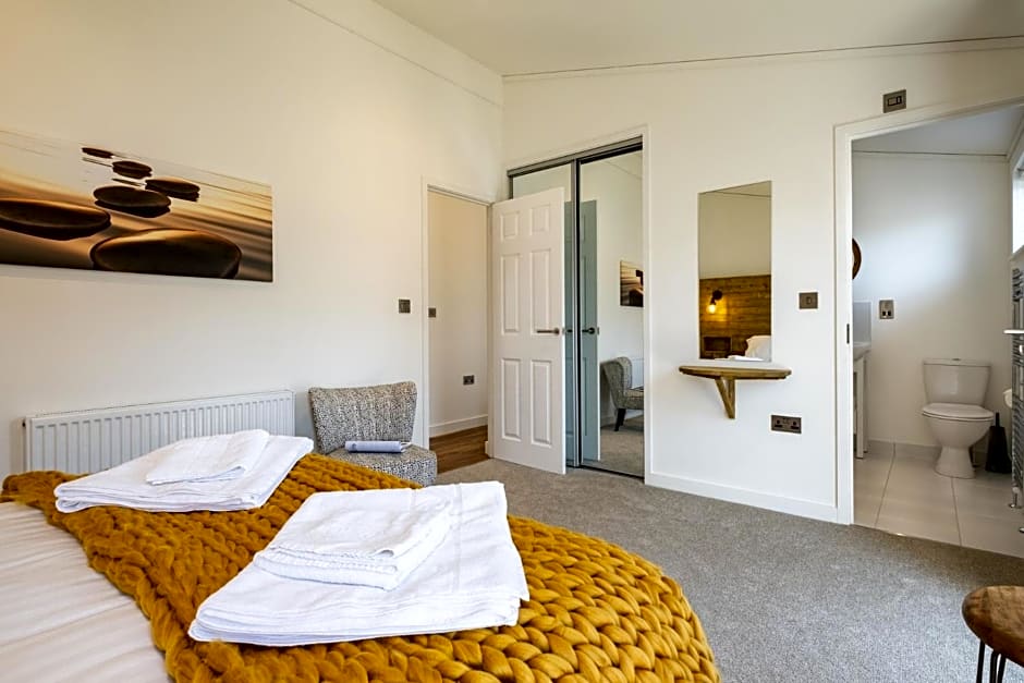 Edge of Padstow, 2 bedroom luxury lodge