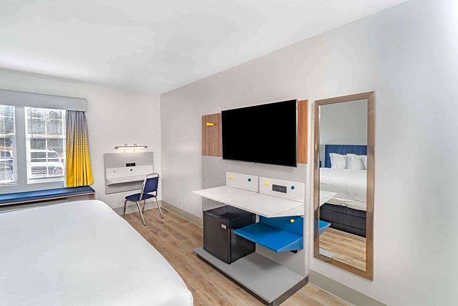 Microtel Inn & Suites by Wyndham Athens