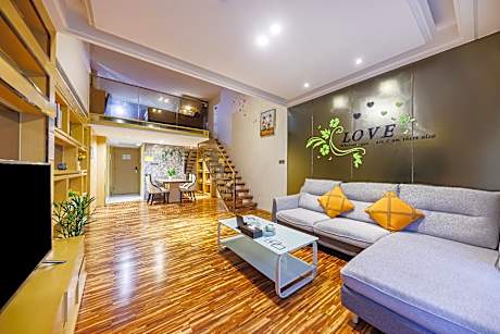 Deluxe Duplex Studio