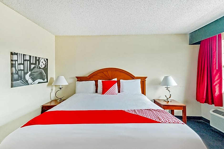 OYO Hotel San Antonio Lackland near Seaworld