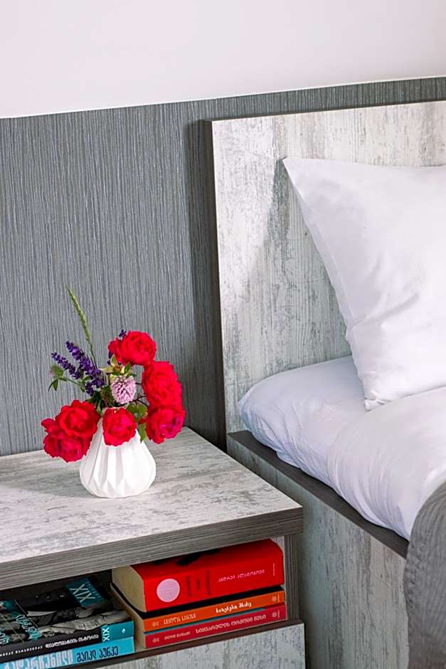 OISHE Boutique Hotel