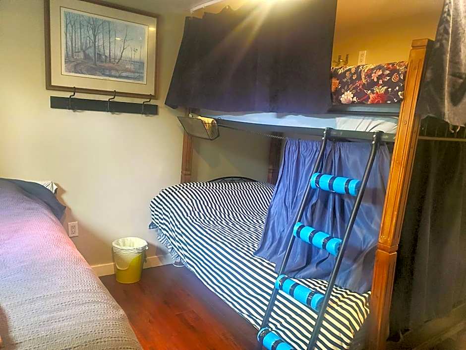 The Calgary Hub hostel style Home