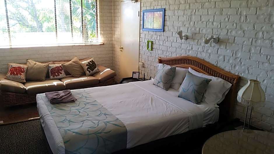 Holland Park Motel