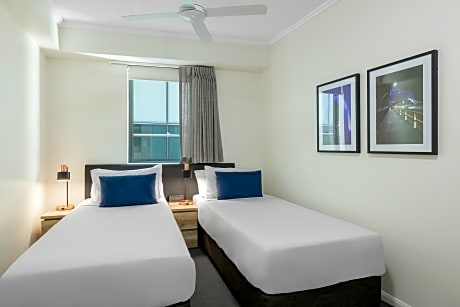 2 Bedroom River View