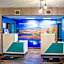 La Quinta Inn & Suites by Wyndham Fayetteville I-95