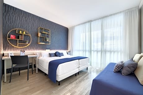 Double or Twin Standard